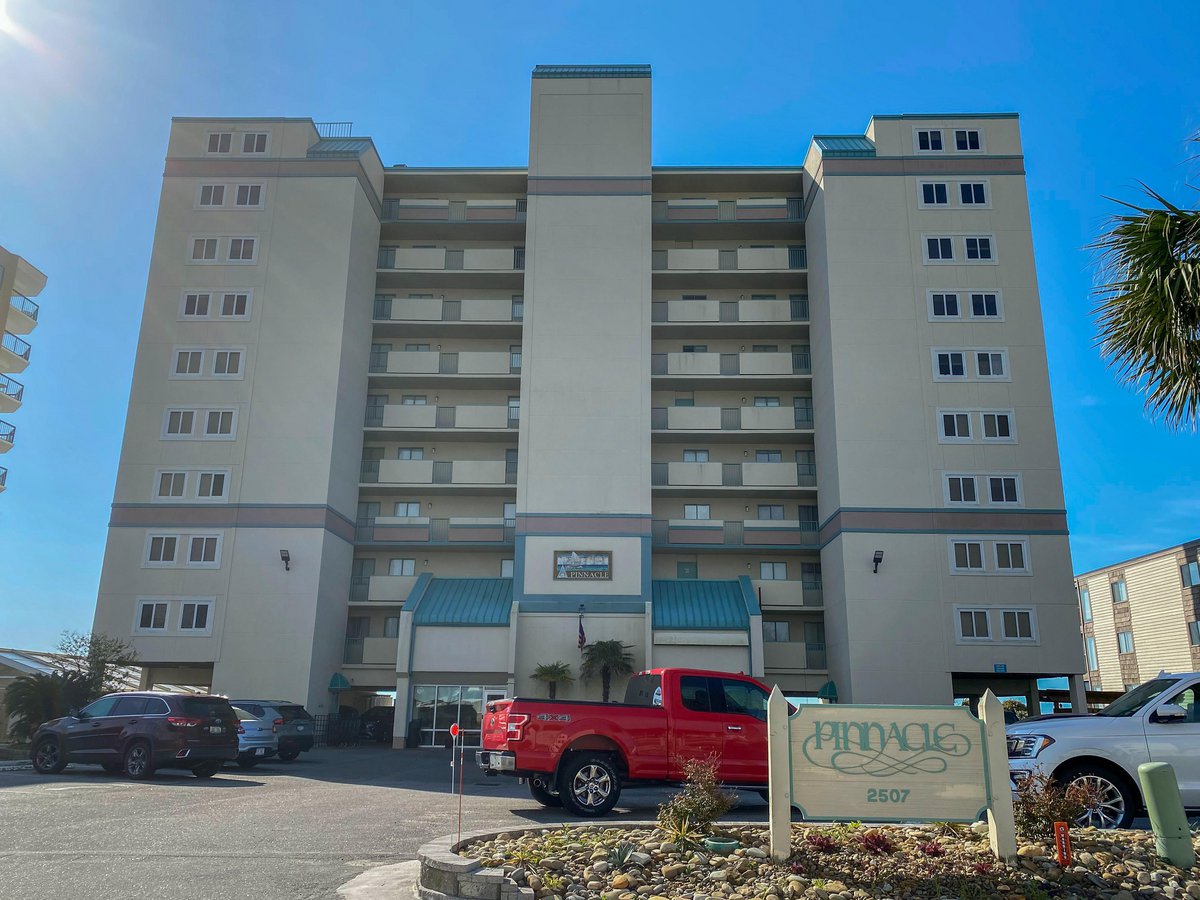 Resort Pinnacle