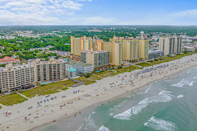 Image for Discounted 3-4 Bedroom Oceanfront Condos